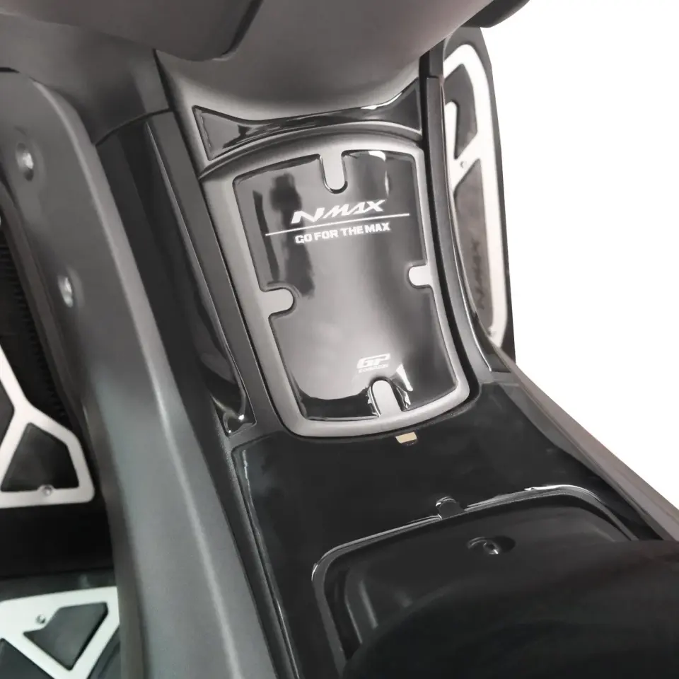 GP Kompozit Yamaha NMAX 125 / 155 2025 Uyumlu Tank Pad Gri