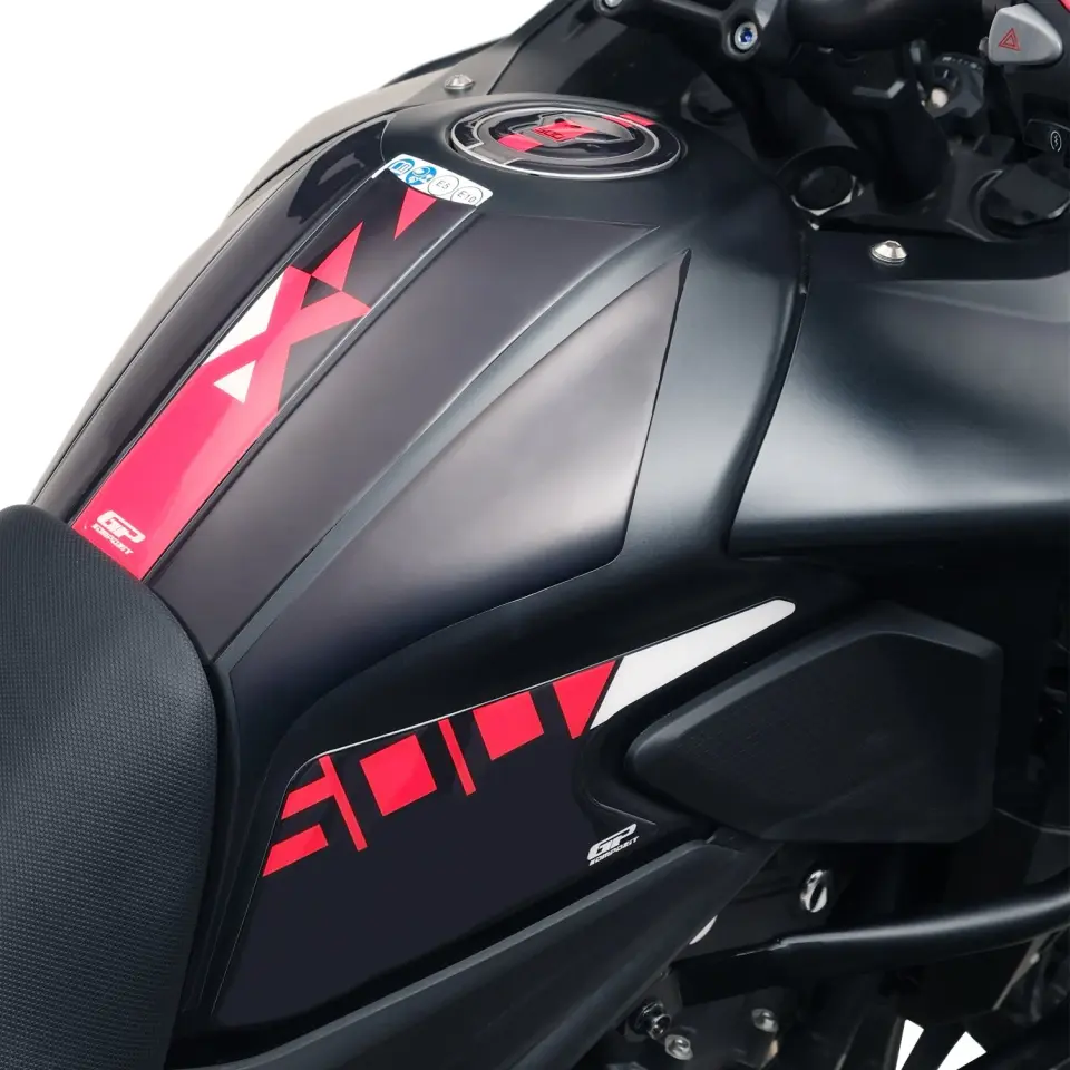 GP Kompozit Honda NX 500 2025 Uyumlu Tank Pad Seti Siyah-Kırmızı