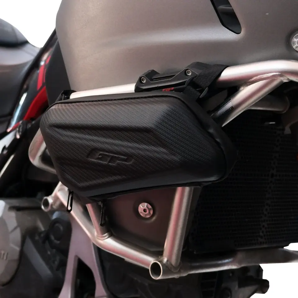 GP Kompozit YNC001 Universal EVA Karbon Görünümlü Motosiklet Yan Çanta Seti